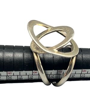 Abstract Sterling Silver Ring Interlocking Loops DDD Dominique Dinouart Mexico